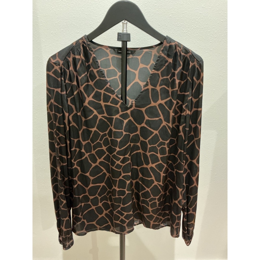 Banana Republic Womens Large Giraffe Animal Print V-Neck Long Sleeve Blouse Top